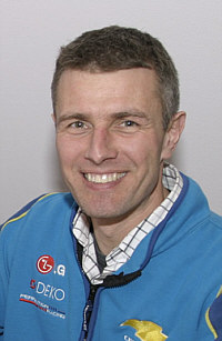 Den 26. februar runder en af dansk motorsports store profiler et skarpt hjørne: Henrik Lundgaard fylder 40 år!